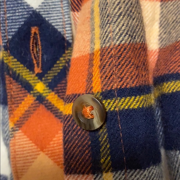 Women’s Flannel Button Up - Picture 3 of 4